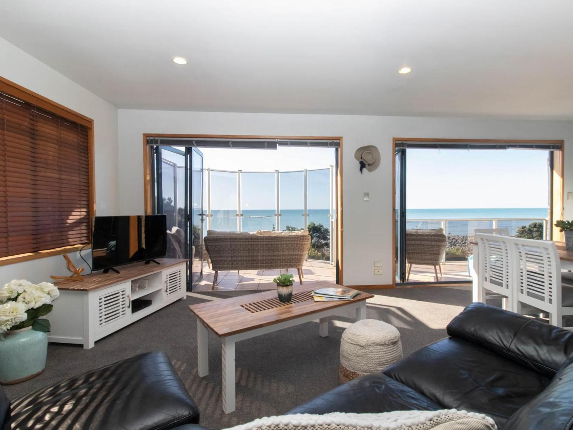 Beachfront Bliss On Wanaka Terrace Support Local Villa New Plymouth Luaran gambar