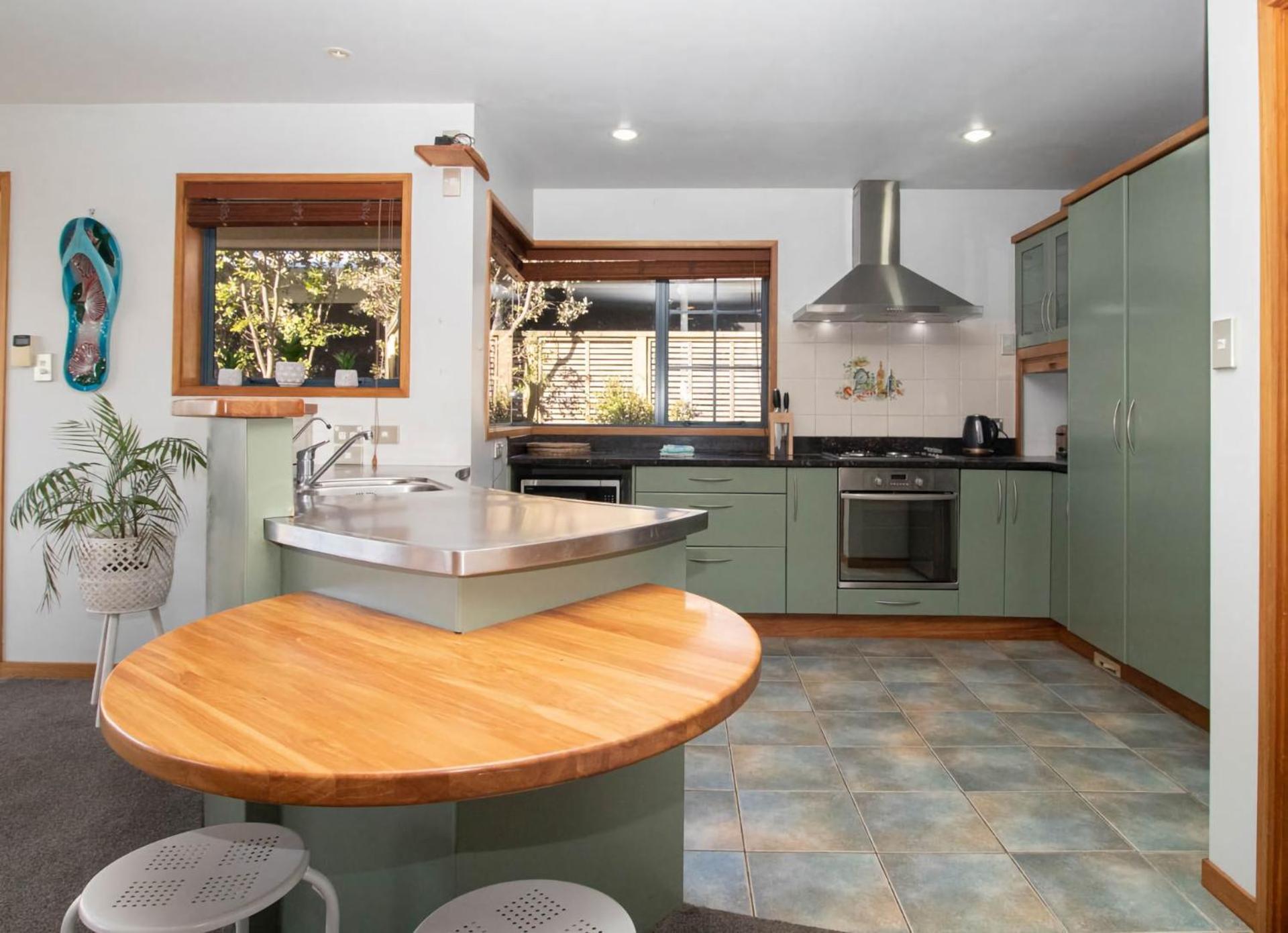 Beachfront Bliss On Wanaka Terrace Support Local Villa New Plymouth Luaran gambar